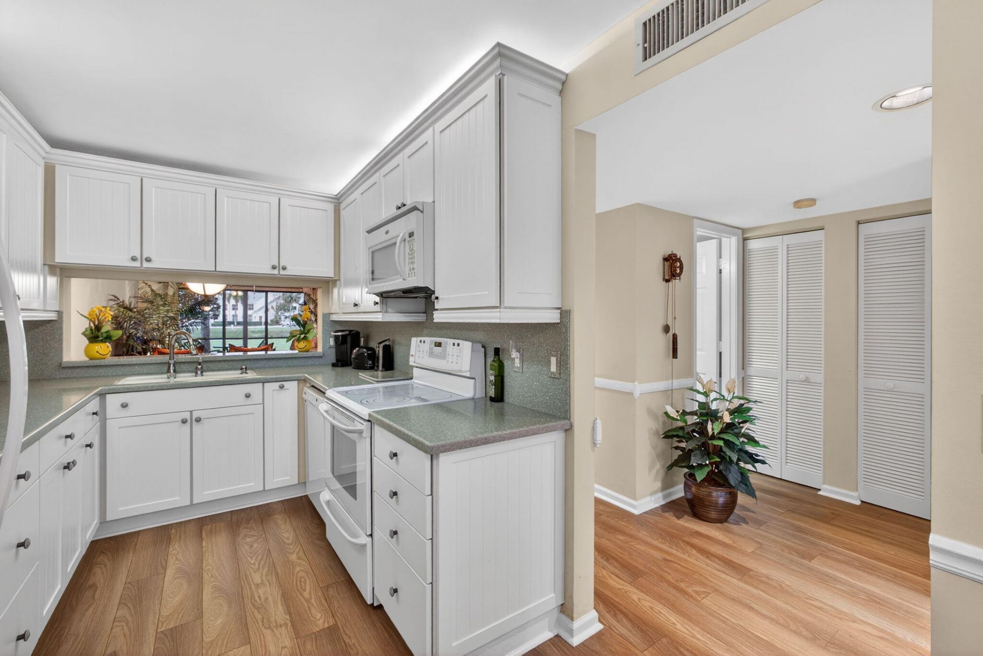 2041 Keystone Drive, Unit F, Jupiter, FL 33458 Photo