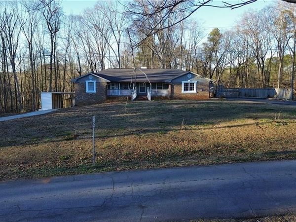 1558 Pine Circle, Lawrenceville, GA 30044