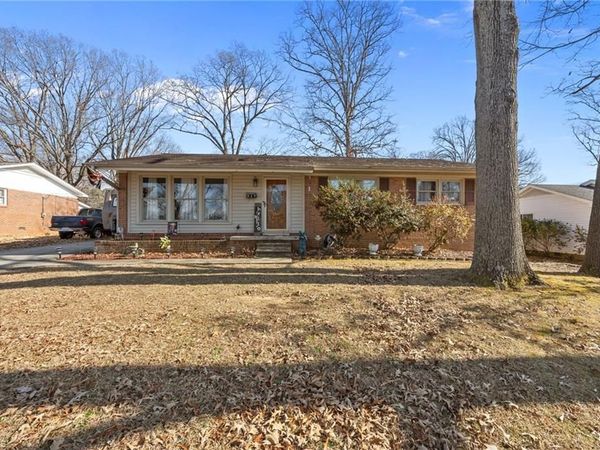 317 clapp Street, Graham, NC 27253