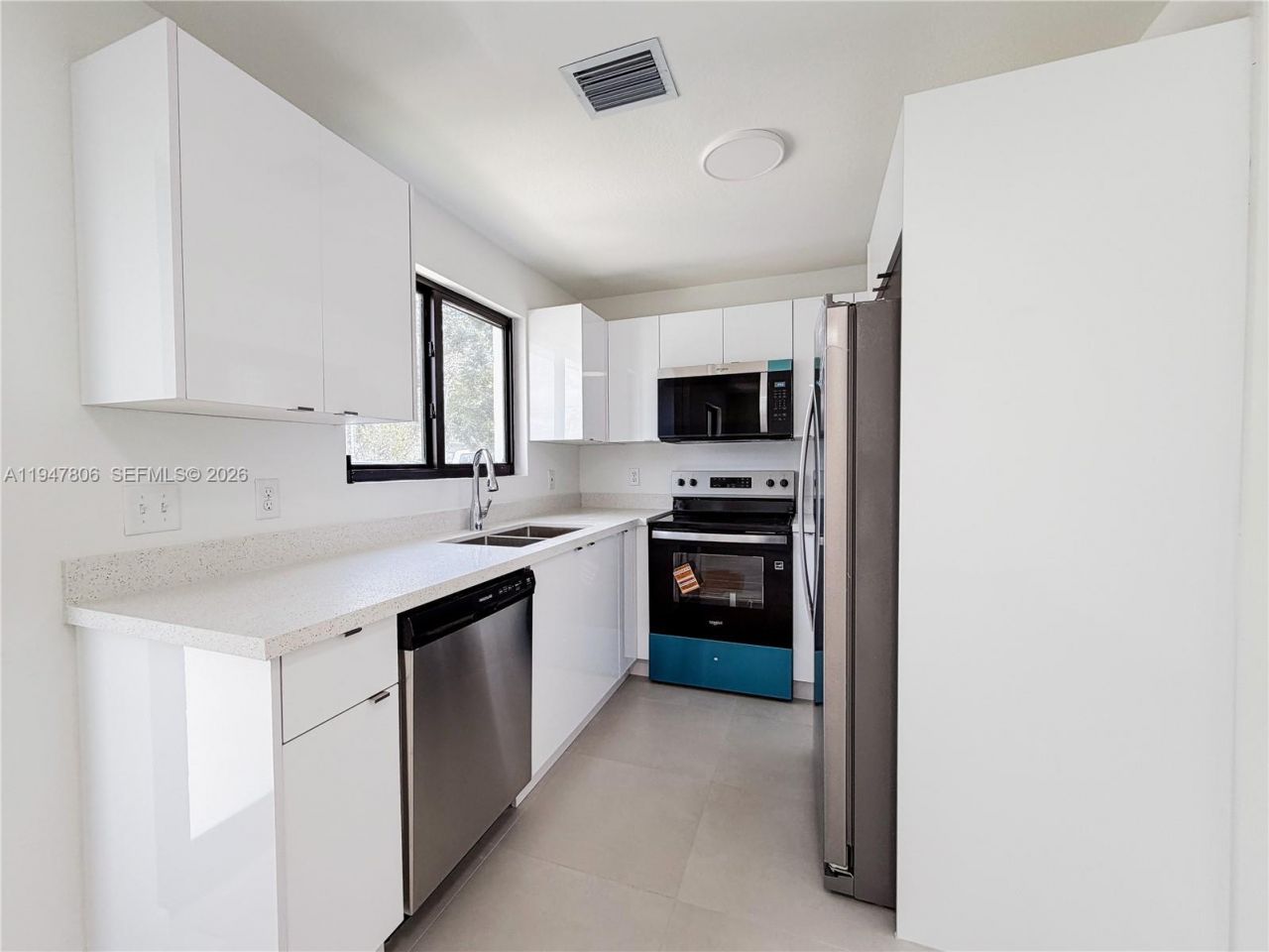 8030-8034 NW 14 Pl., Miami, FL 33147 Photo