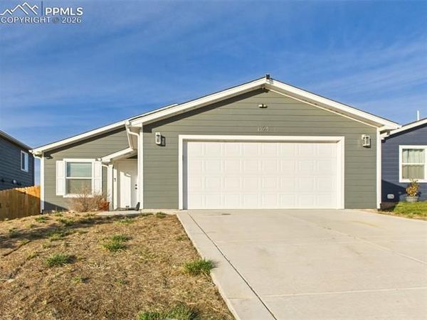 1424 Rivers Run Avenue, Pueblo, CO 81001