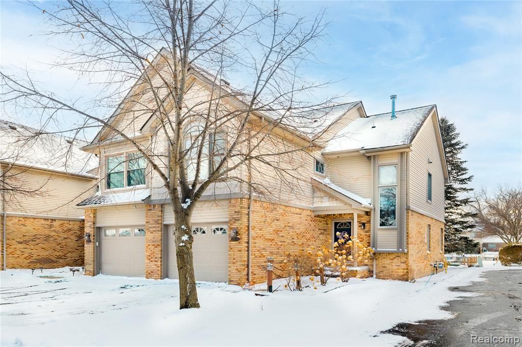 27824 Reo Road, Grosse Ile Township, MI 48138 Main Photo