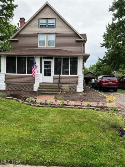 56 3rd Avenue, Berea, OH 44017 Main Photo