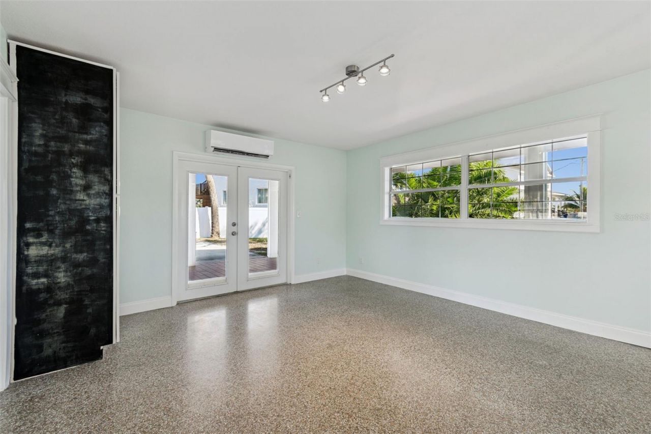 1733 Bayou Grande Boulevard Ne, Saint Petersburg, FL 33703 Photo