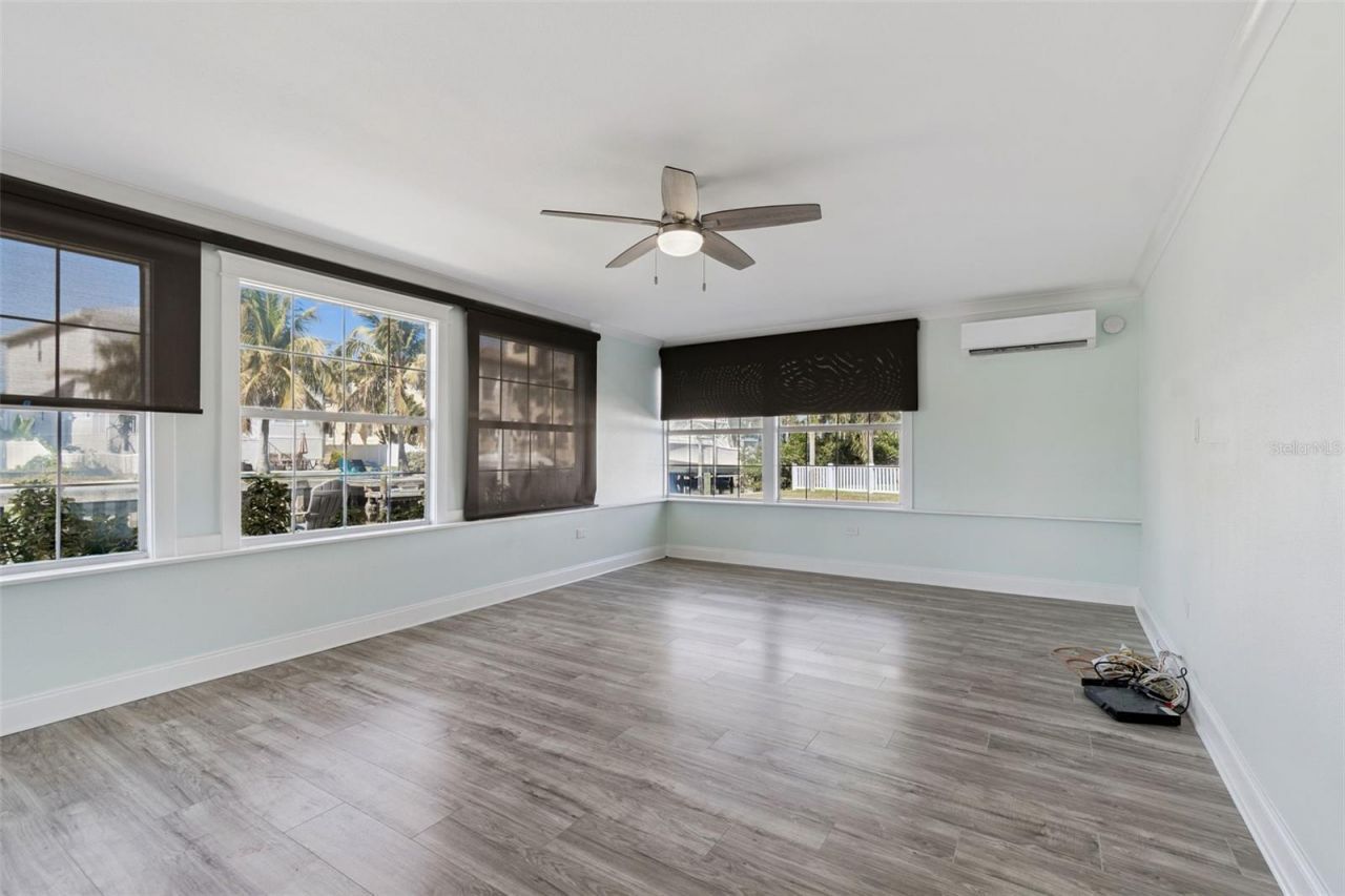 1733 Bayou Grande Boulevard Ne, Saint Petersburg, FL 33703 Photo