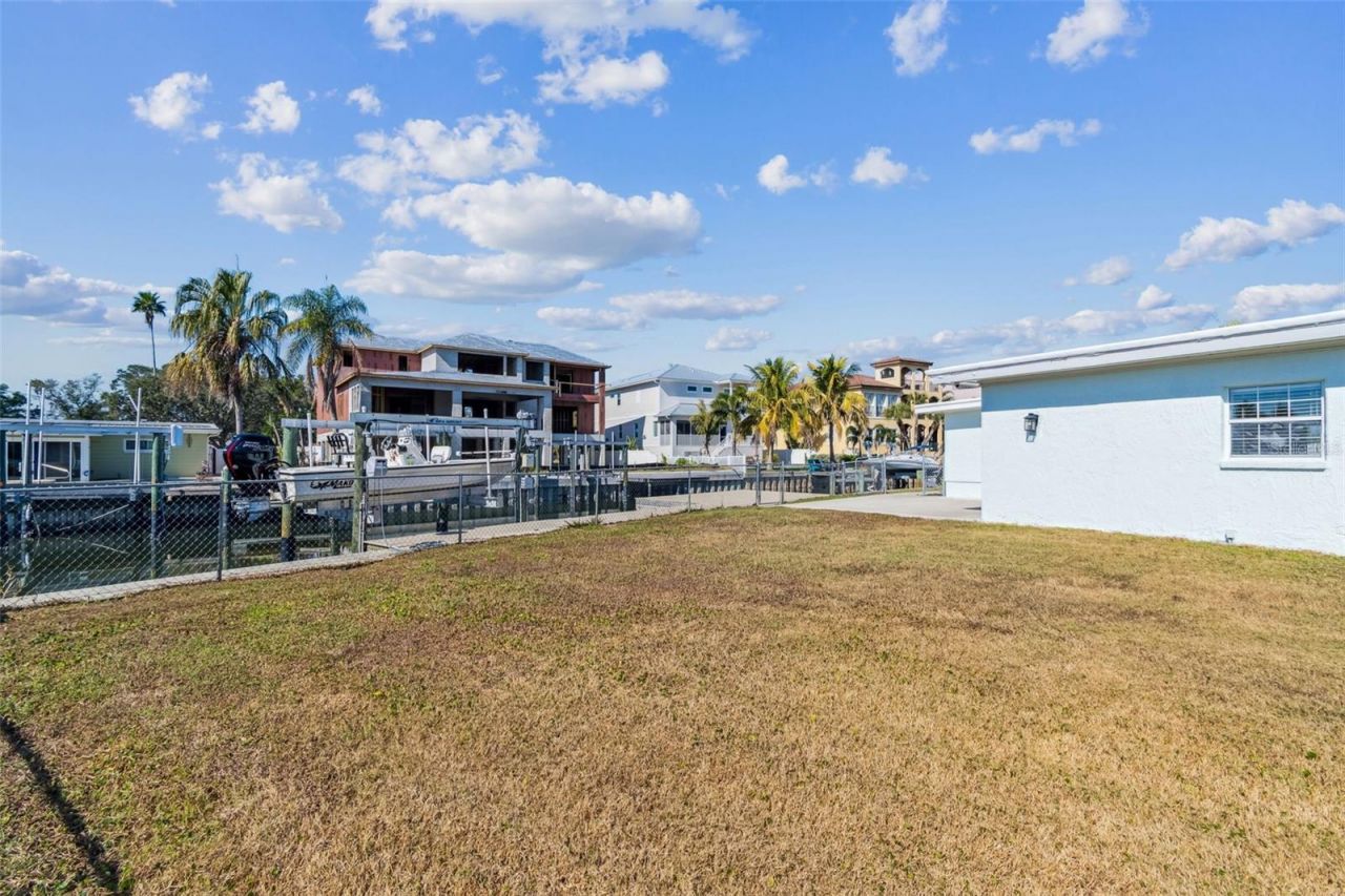 1733 Bayou Grande Boulevard Ne, Saint Petersburg, FL 33703 Photo