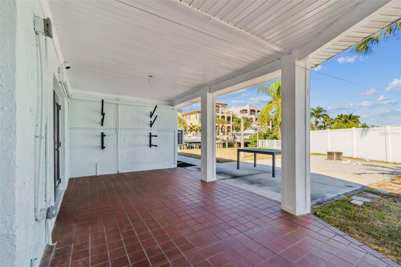 1733 Bayou Grande Boulevard Ne, Saint Petersburg, FL 33703 Photo