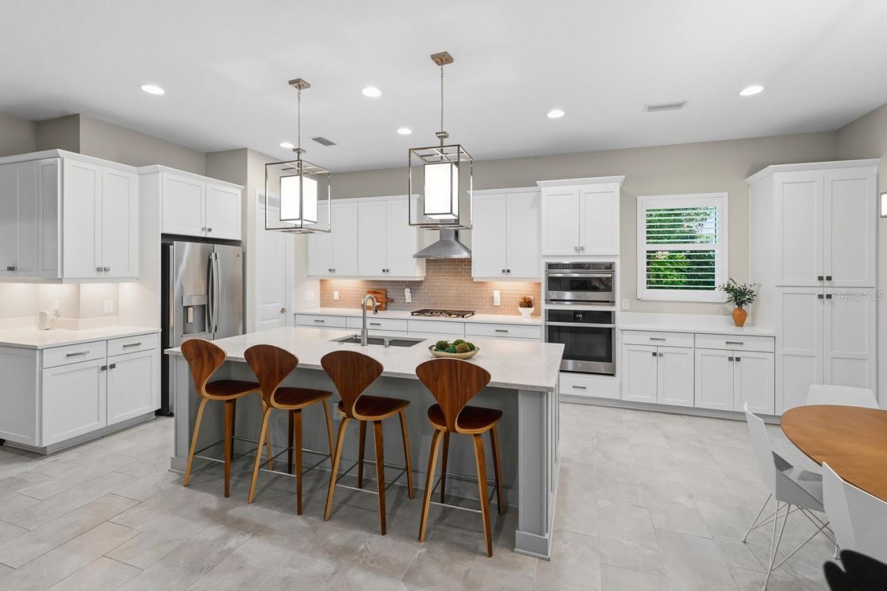 8083 Waterbend Trail, Sarasota, FL 34240 Photo