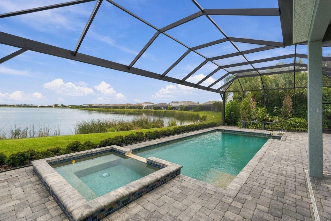 8083 Waterbend Trail, Sarasota, FL 34240 Photo