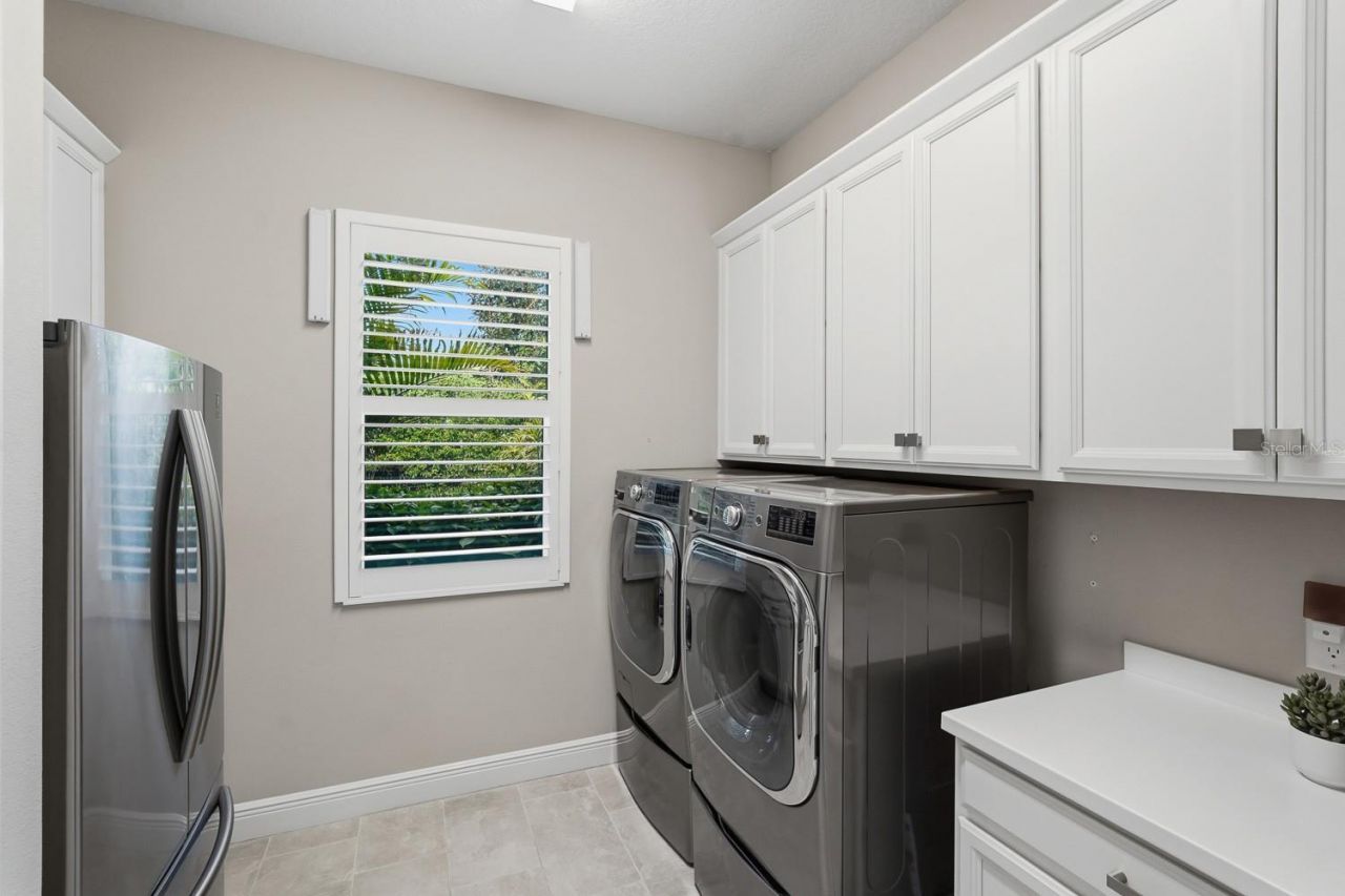 8083 Waterbend Trail, Sarasota, FL 34240 Photo