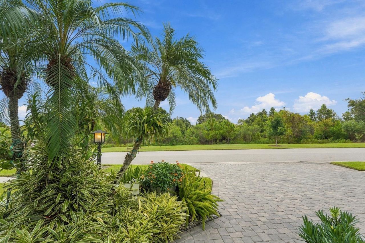 8083 Waterbend Trail, Sarasota, FL 34240 Photo