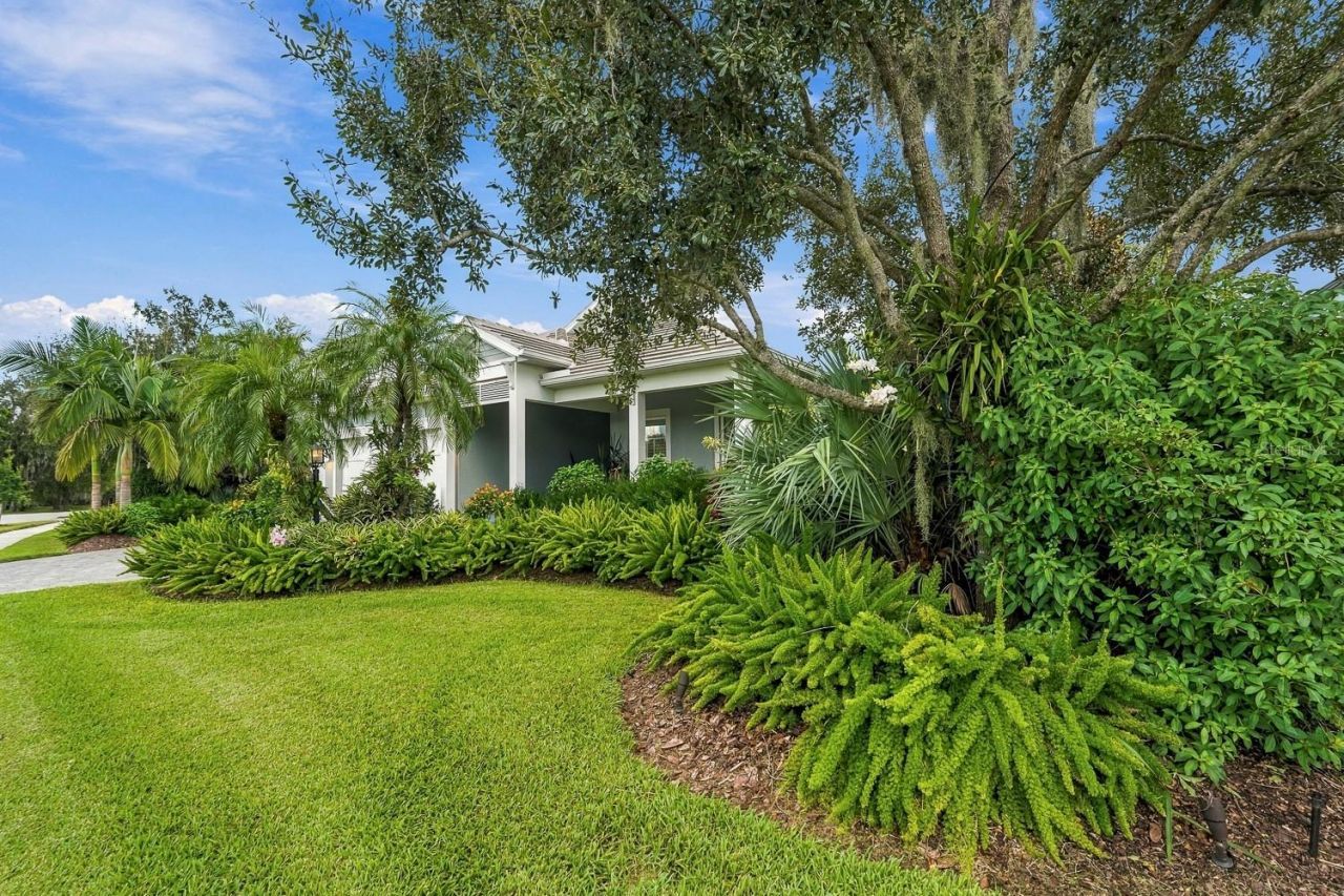 8083 Waterbend Trail, Sarasota, FL 34240 Photo