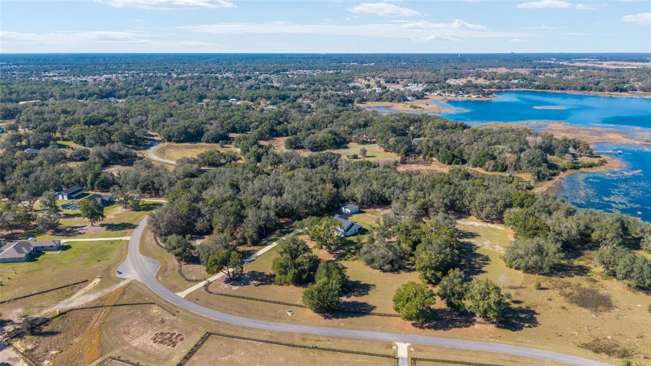 11638 SE 101st Court Road, Belleview, FL 34420 Photo