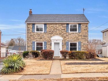 29 SCHOOL LANE, SPRINGFIELD, PA 19064