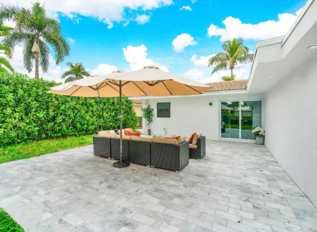 324 Bamboo Road, Palm Beach Shores, FL 33404 Photo