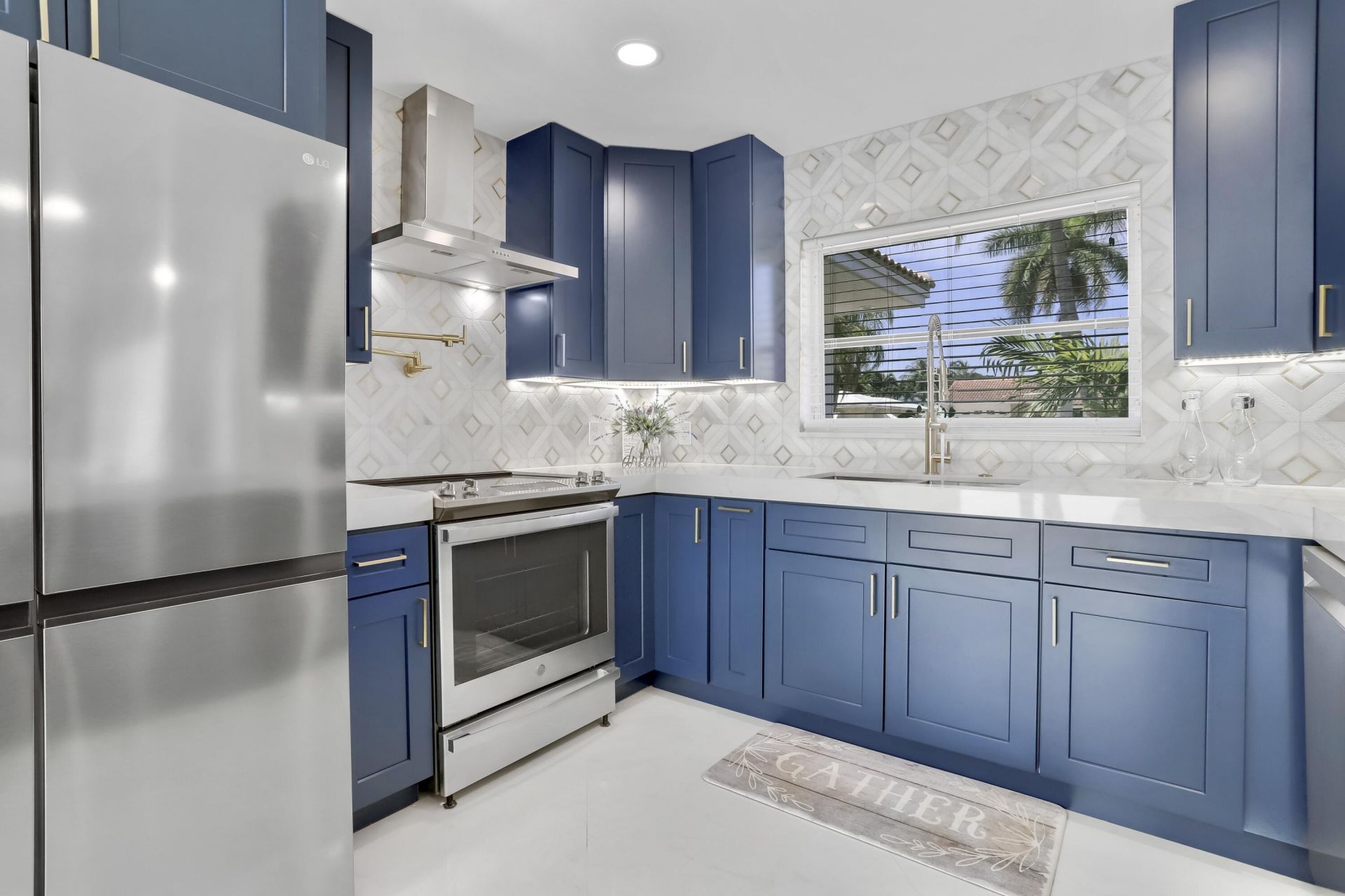 324 Bamboo Road, Palm Beach Shores, FL 33404 Photo