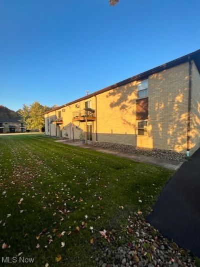 271 Folsom Street, Unit 4, Champion, OH 44483 Main Photo