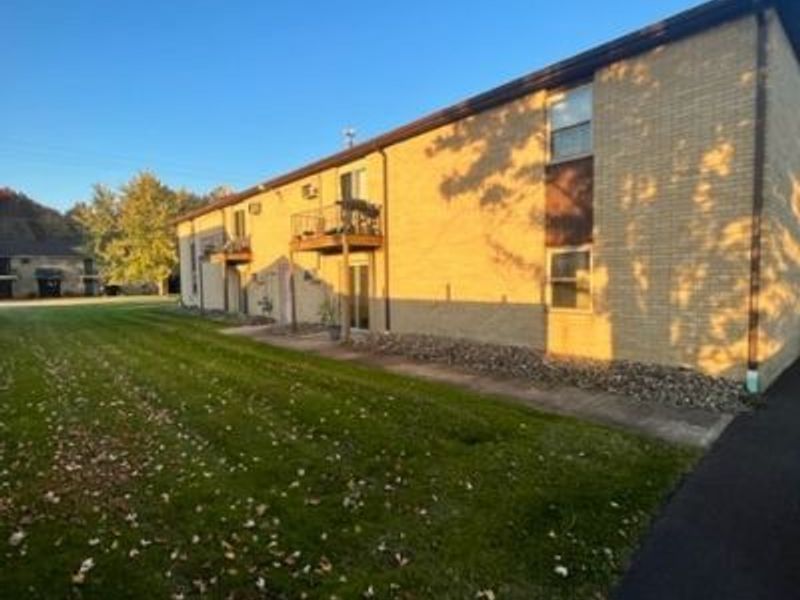 271 Folsom Street, Unit 4, Champion, OH 44483 Photo 1