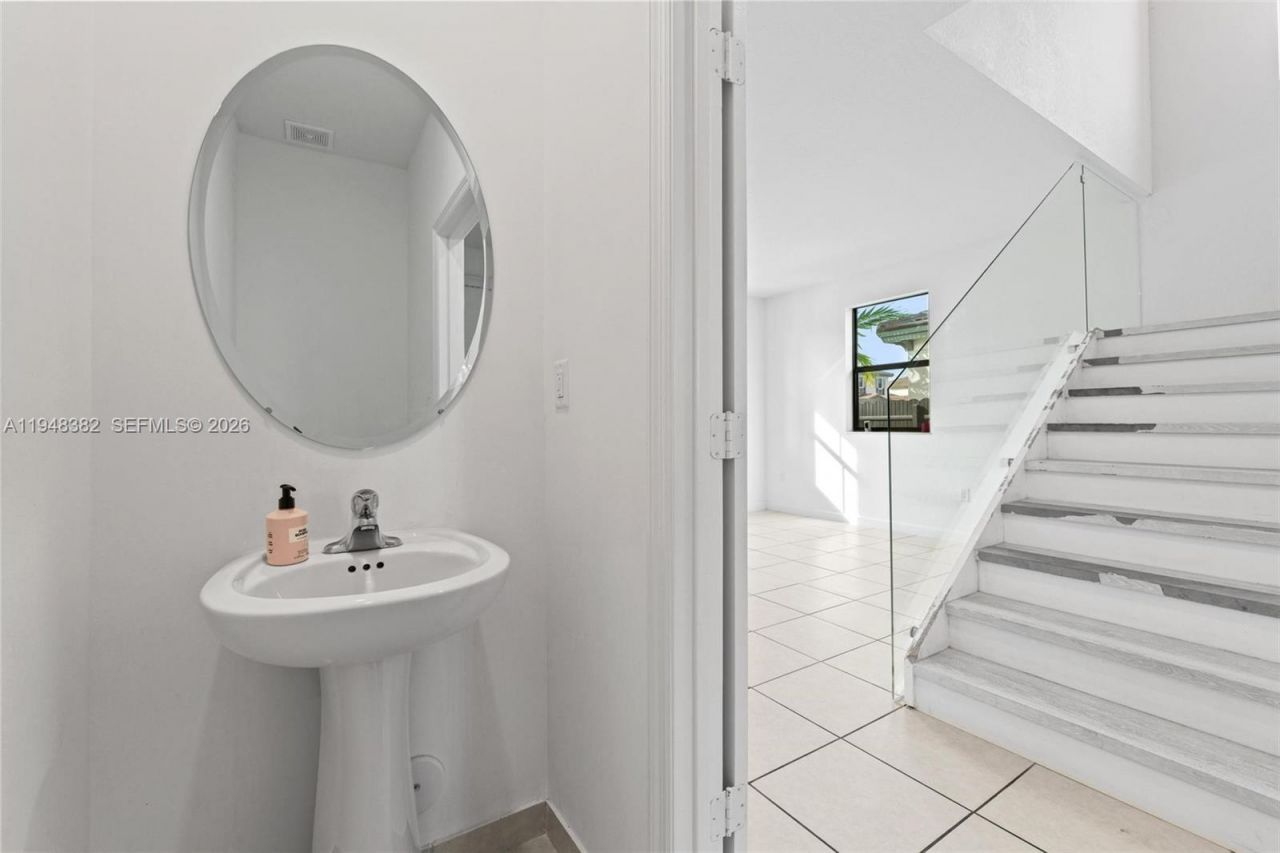 12927 SW 229th Ter , Miami, FL 33170 Photo