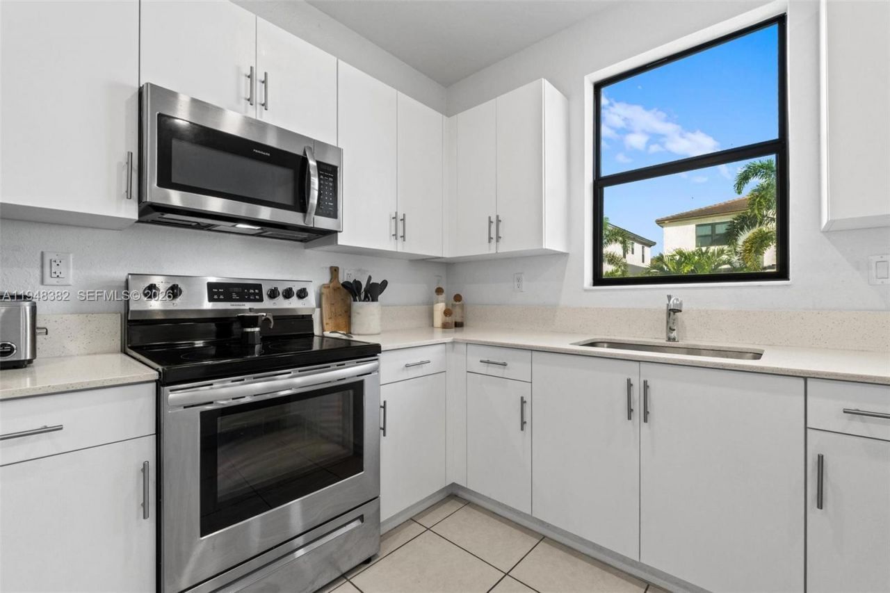 12927 SW 229th Ter , Miami, FL 33170 Photo