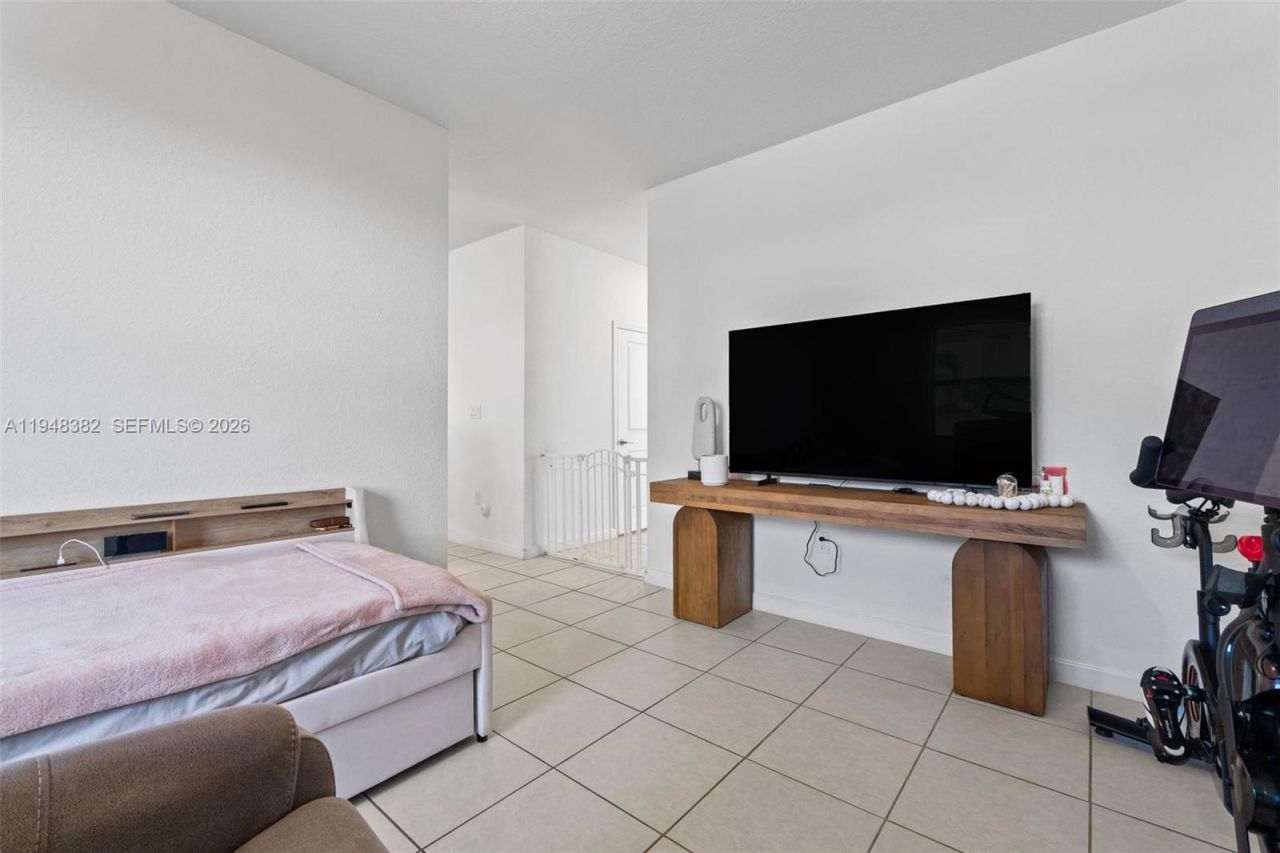 12927 SW 229th Ter , Miami, FL 33170 Photo