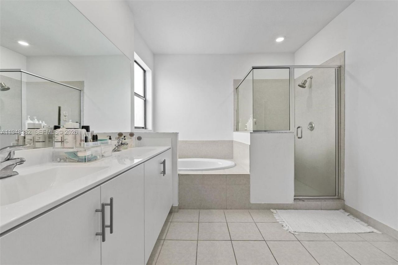 12927 SW 229th Ter , Miami, FL 33170 Photo