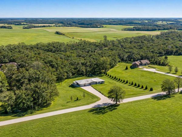 57618 205th Avenue, Plainview, MN 55964