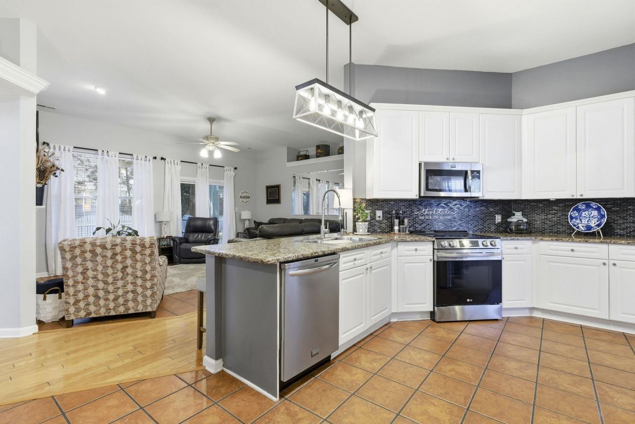 4059 Grousewood Dr. Photo 11