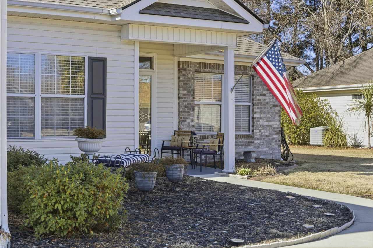 4059 Grousewood Dr. Photo 3