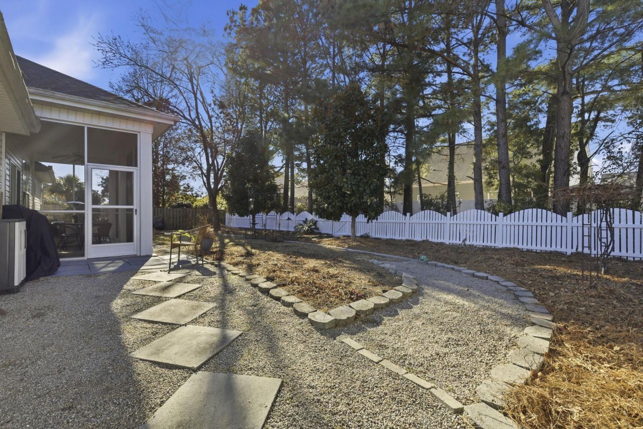 4059 Grousewood Dr. Photo 32