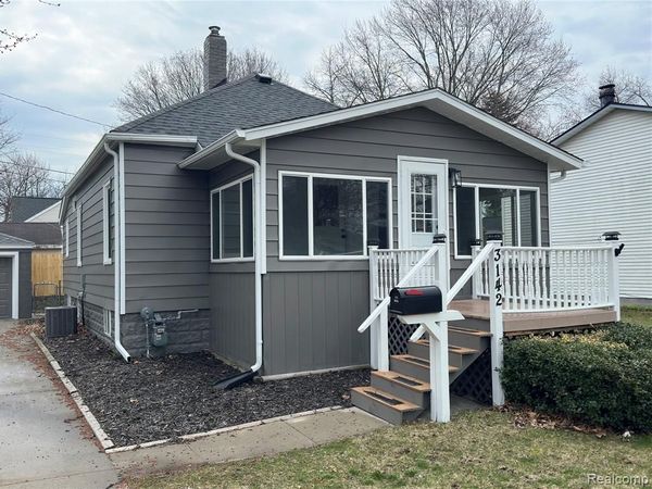 3142 Wright Street, Port Huron, MI 48060