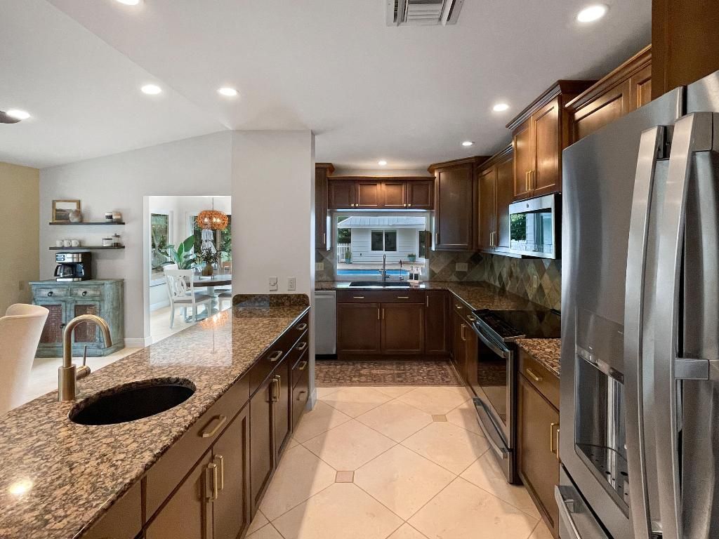 2521 SW Racquet Club Drive, Palm City, FL 34990 Photo