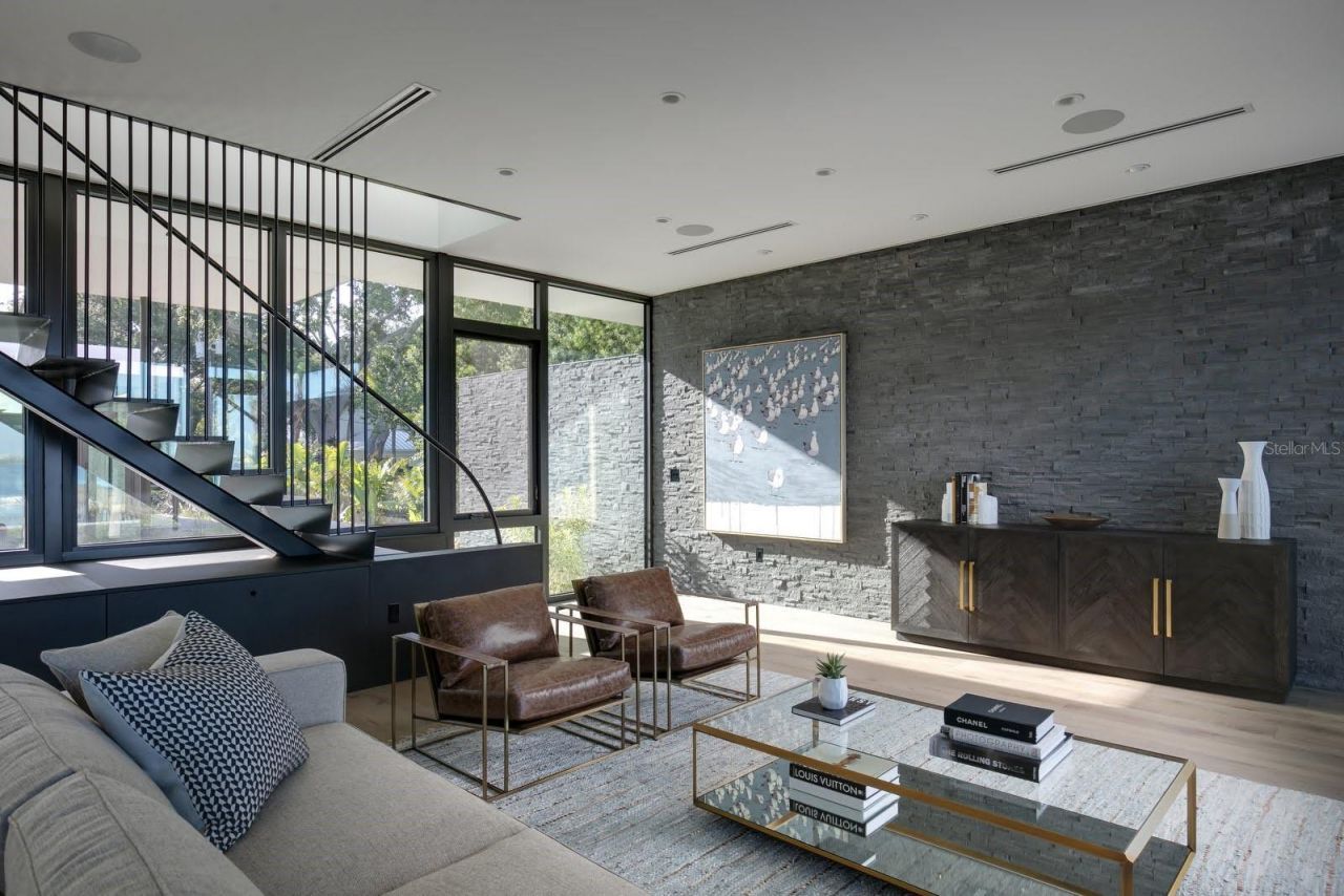 1500 Bayview Drive, Sarasota, FL 34239 Photo