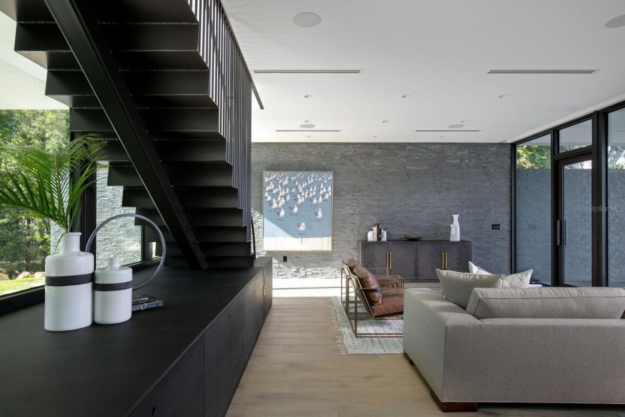 1500 Bayview Drive, Sarasota, FL 34239 Photo