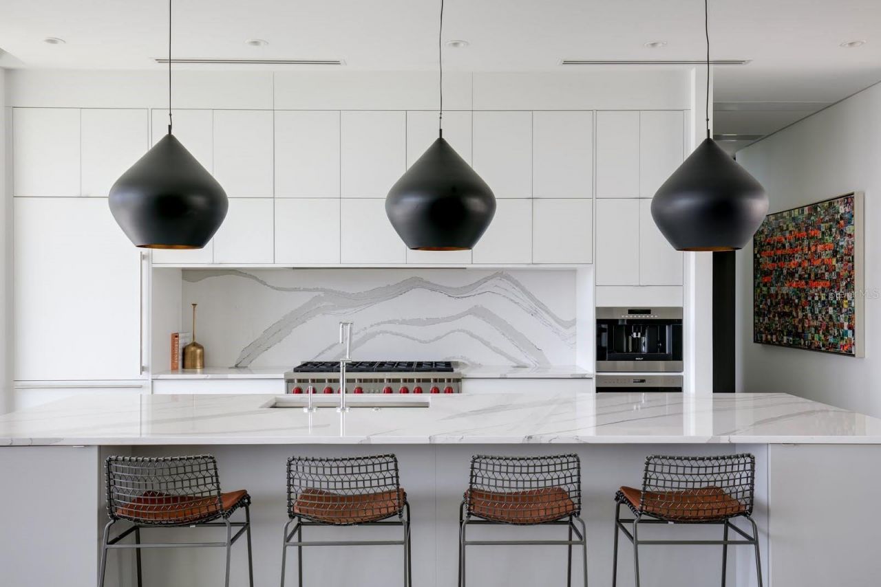 1500 Bayview Drive, Sarasota, FL 34239 Photo