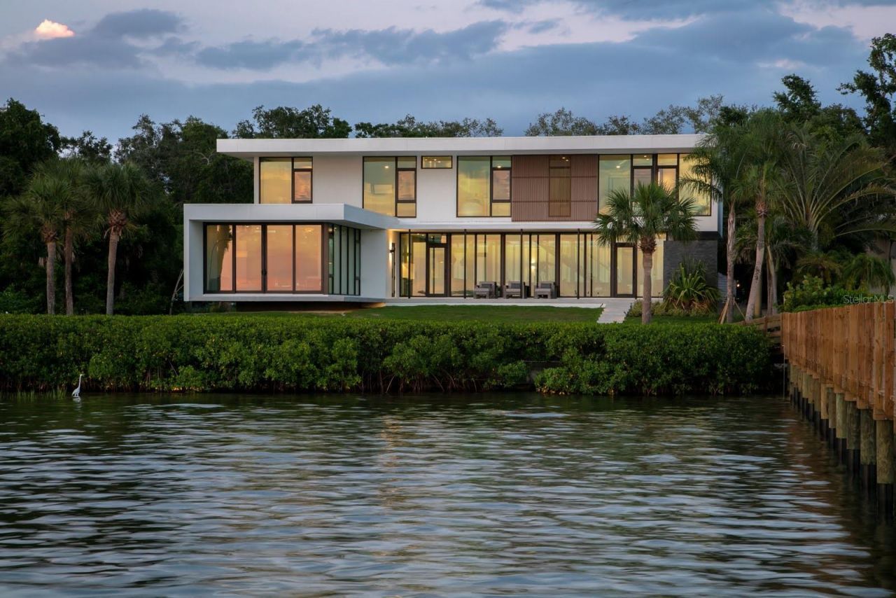 1500 Bayview Drive, Sarasota, FL 34239 Photo