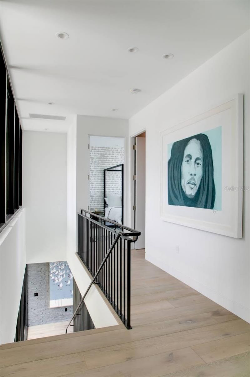 1500 Bayview Drive, Sarasota, FL 34239 Photo