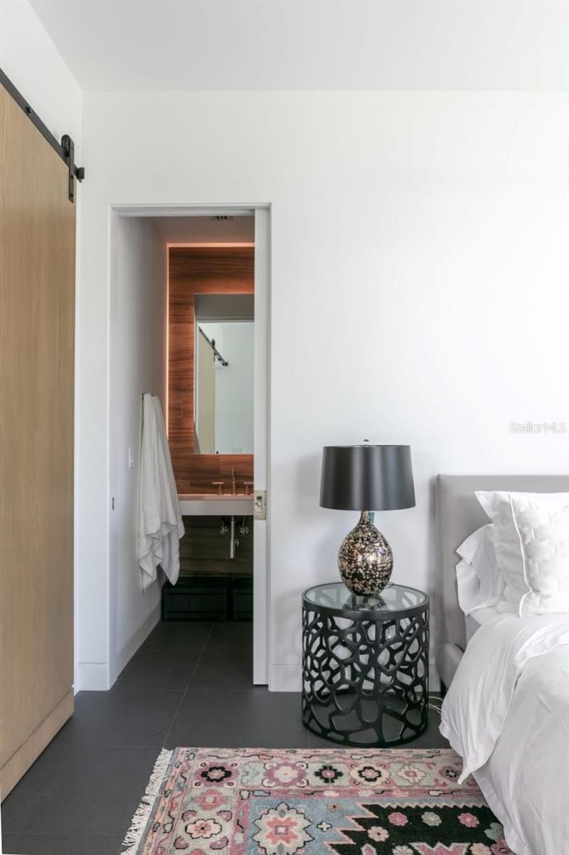 1500 Bayview Drive, Sarasota, FL 34239 Photo