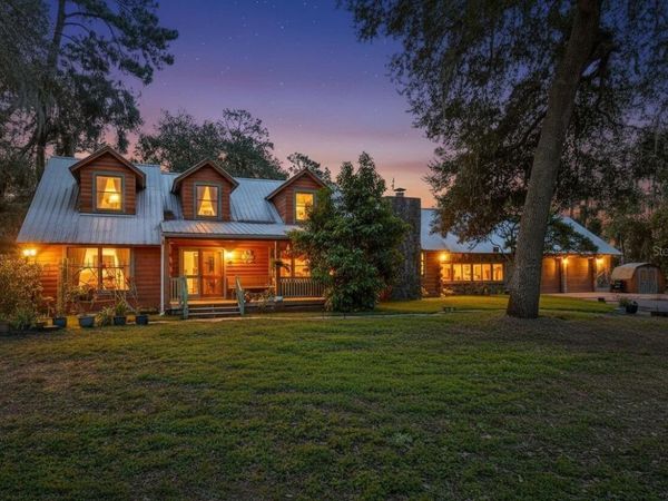 2635 N DOVER ROAD, DOVER, FL 33527