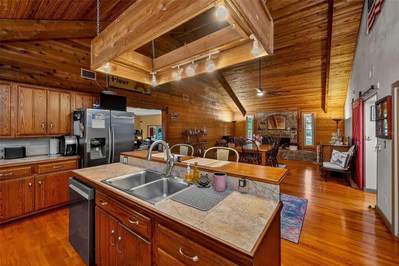 2635 N Dover Road, Dover, FL 33527 Photo