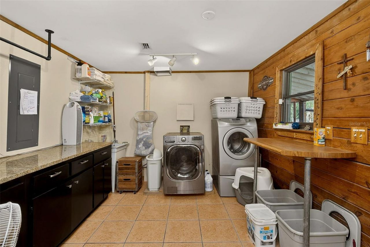 2635 N Dover Road, Dover, FL 33527 Photo