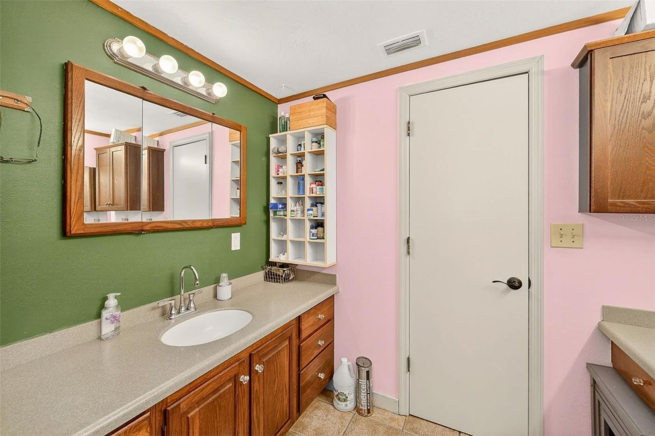 2635 N Dover Road, Dover, FL 33527 Photo