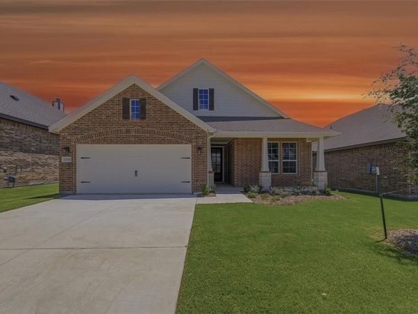 3508 Helena Street, Gainesville, TX 76240