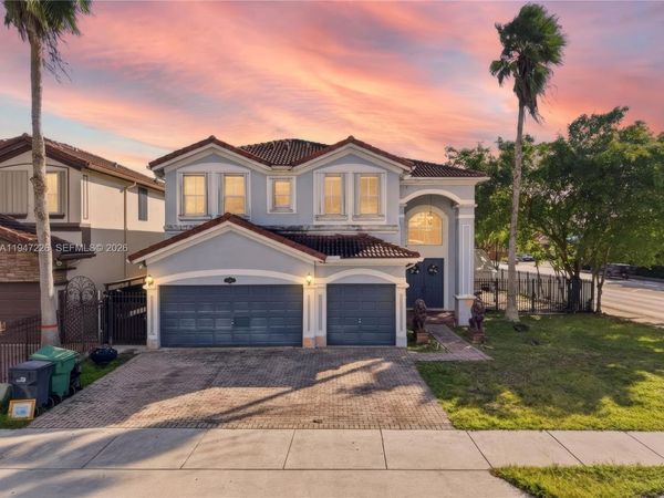 15184 SW 20th St, Miami, FL 33185