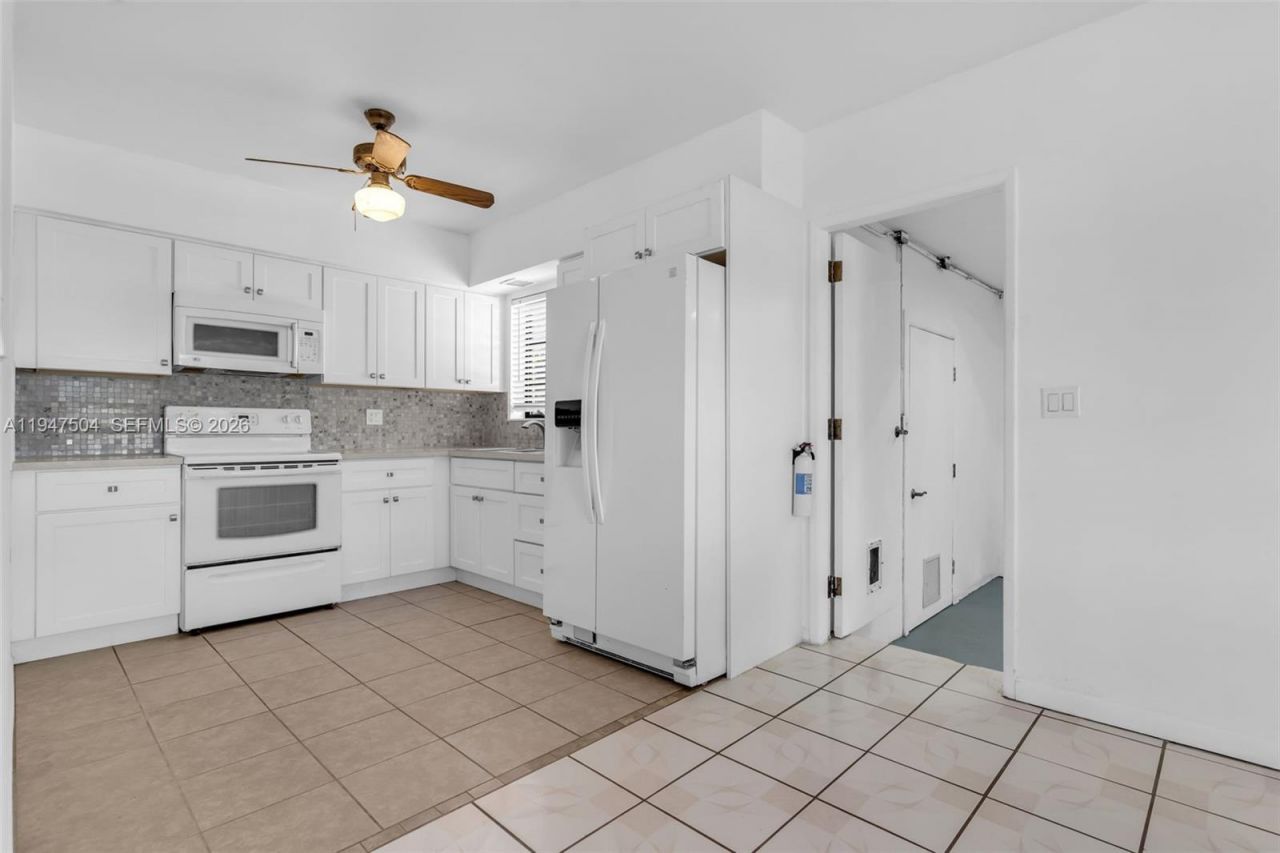 16960 SW 301st St, Homestead, FL 33030 Photo