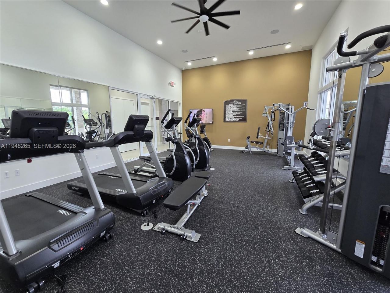 2382 NW 131st Cir, Miami, FL 33167 Photo