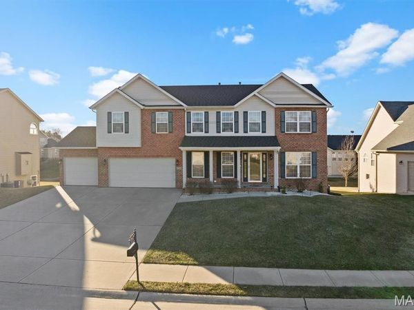 2728 Lauren Lake Drive, Shiloh, IL 62221