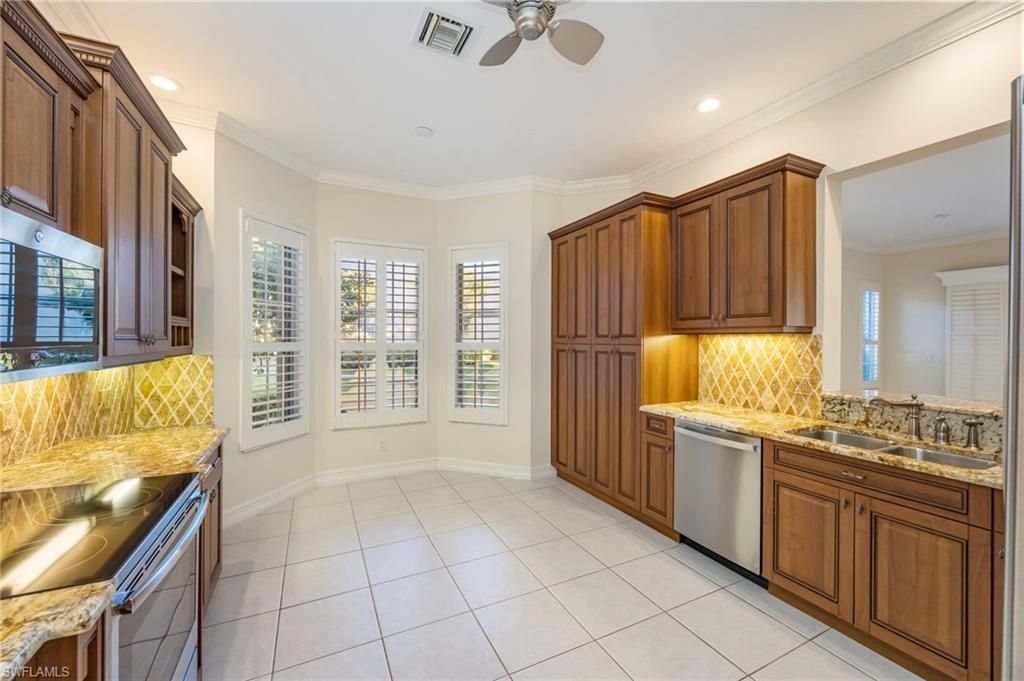 5025 Maxwell Cir, Unit 2, Naples, FL 34105 Photo