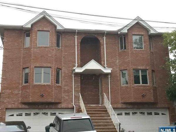 441 Hillcrest Place, PALISADES PARK, NJ 07650