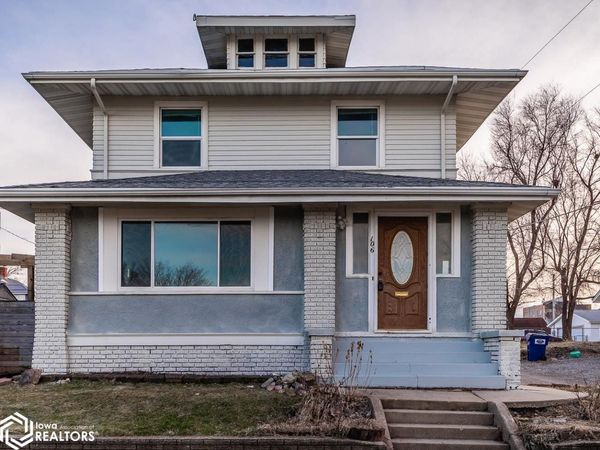 106 W Webster Street, Marshalltown, IA 50158